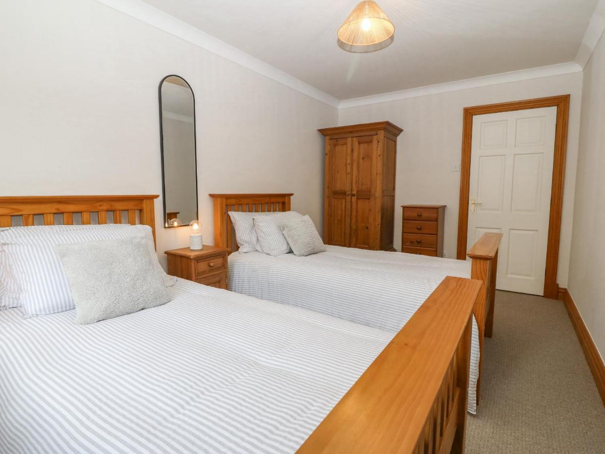 Bwthyn Clai Villa Клангефни Екстериор снимка