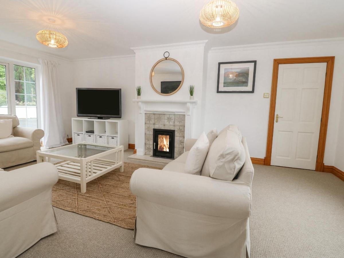 Bwthyn Clai Villa Клангефни Екстериор снимка